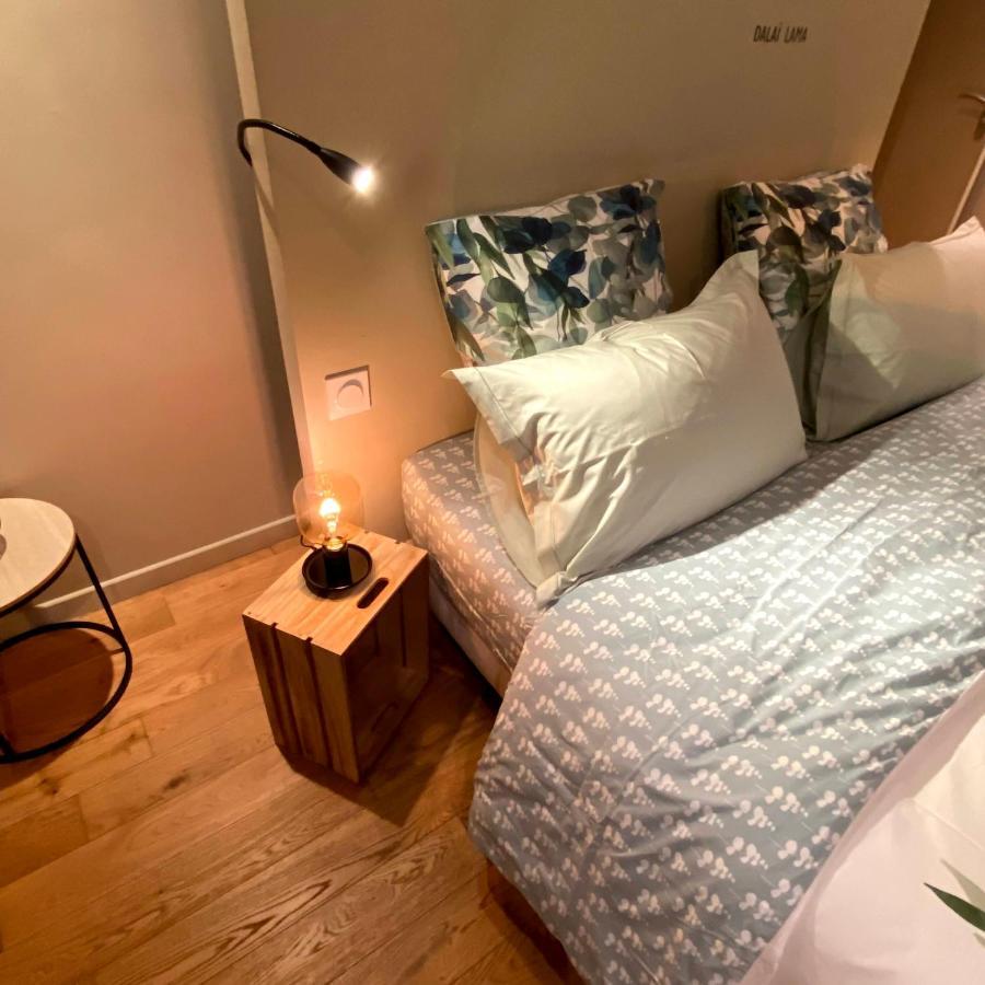Au 10 Bed & Breakfast Luisant Экстерьер фото