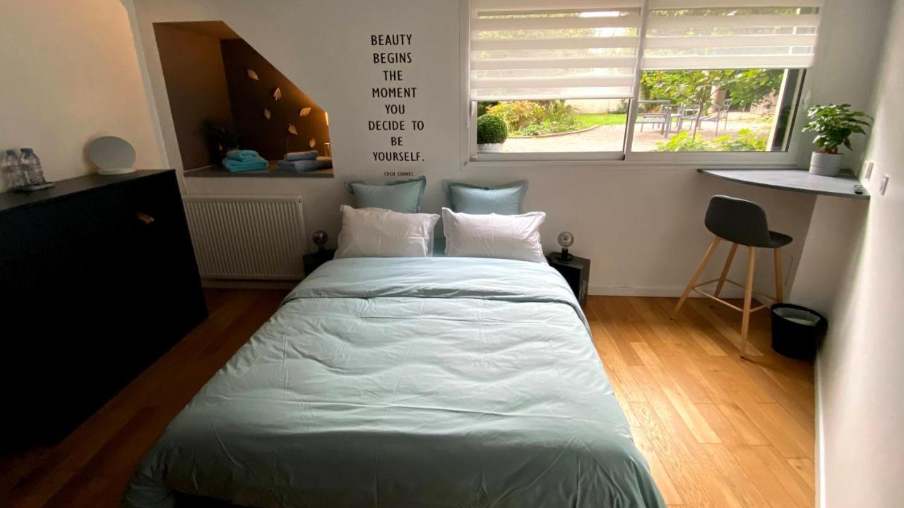 Au 10 Bed & Breakfast Luisant Номер фото