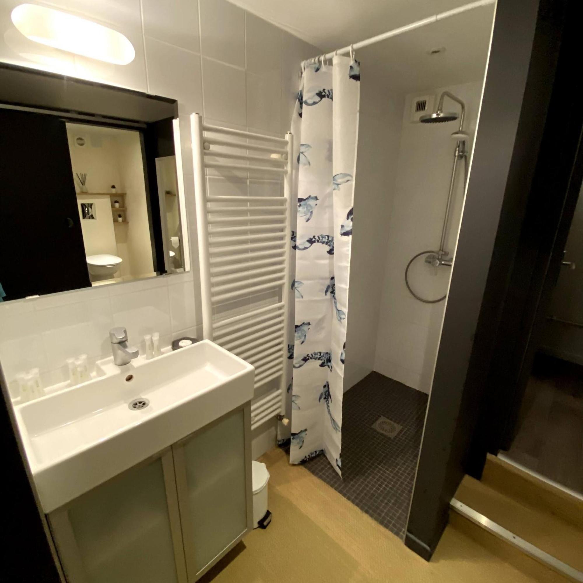 Au 10 Bed & Breakfast Luisant Номер фото