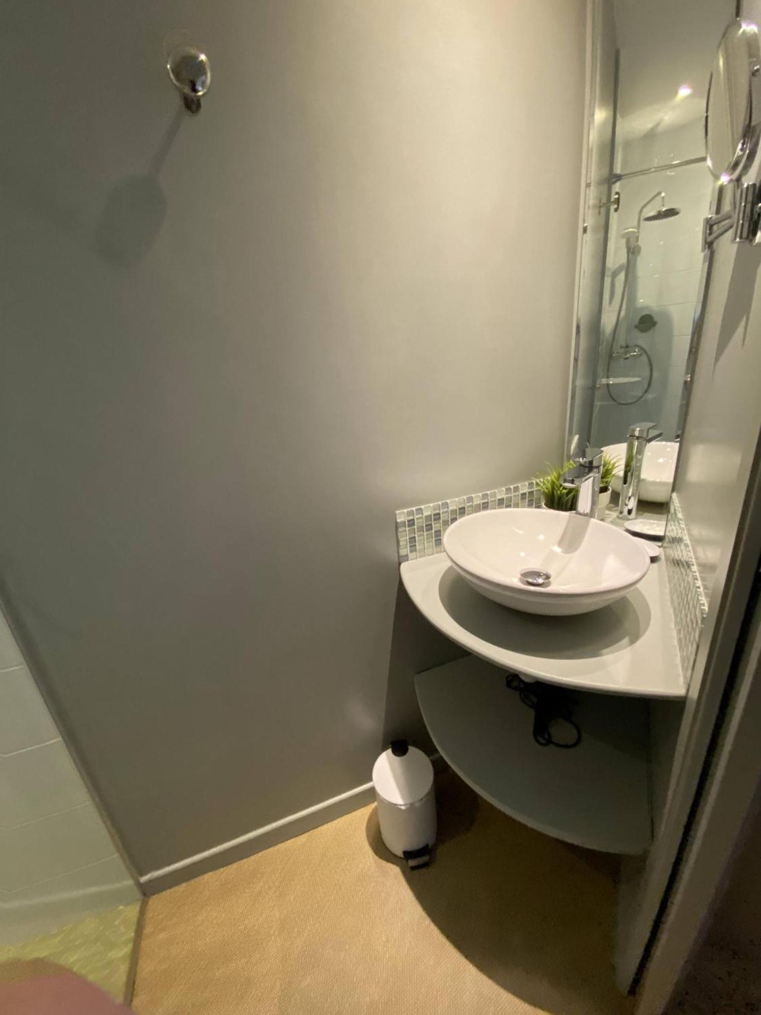 Au 10 Bed & Breakfast Luisant Номер фото