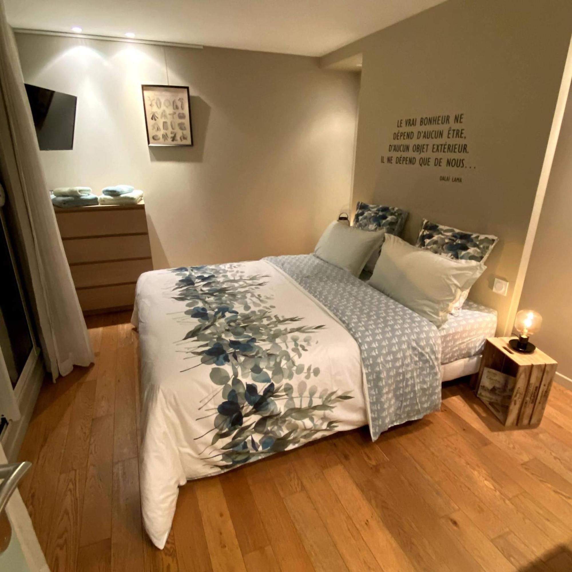Au 10 Bed & Breakfast Luisant Номер фото